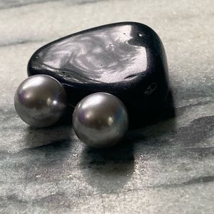🎈Sale 🎈2 for $10 NWOT big fun oversized metallic silver ball post earrings